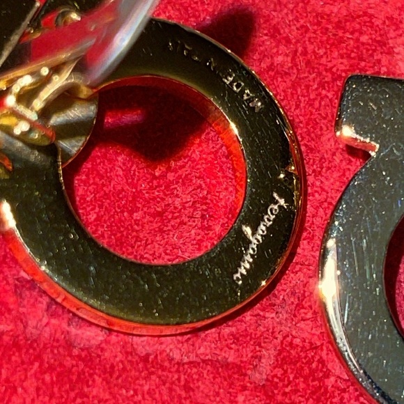 Preloved Salvatore Ferragamo necklace n earrings set excellent condition size 8” - Picture 6 of 12